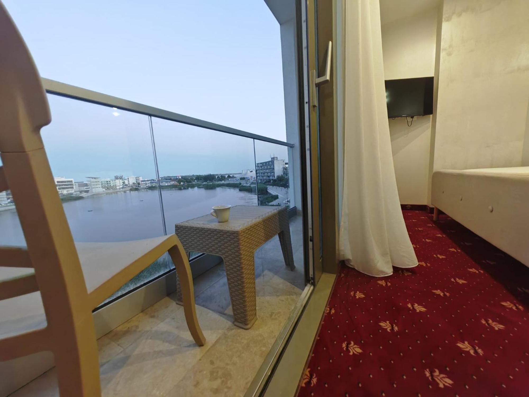 White Boutique Hotel- Eforie Nord Exterior foto